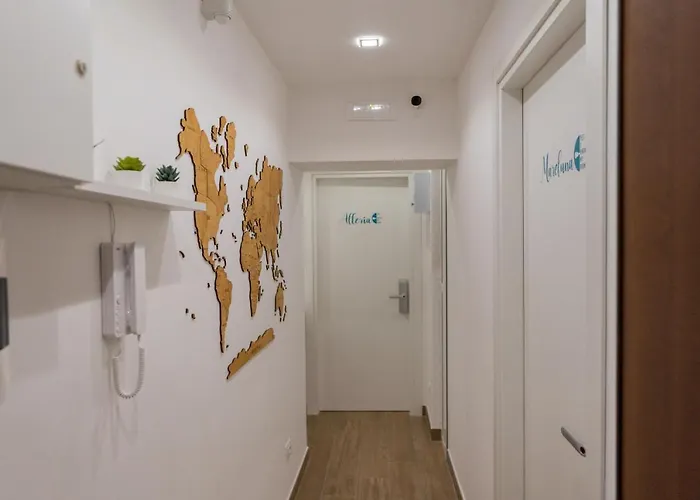 Yes I Know My - Storico 招待所